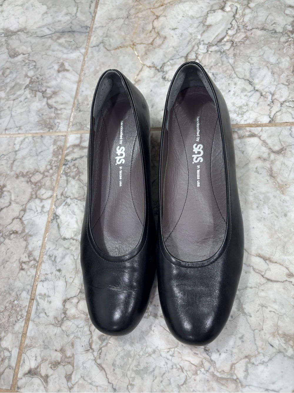 SAS Regina Black Leather Pumps Women's Size 8M